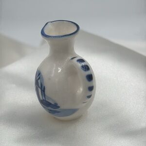 Delft | Art | Delft Blue Miniature Motif Cat W Banjo And Delft Pitcher ...